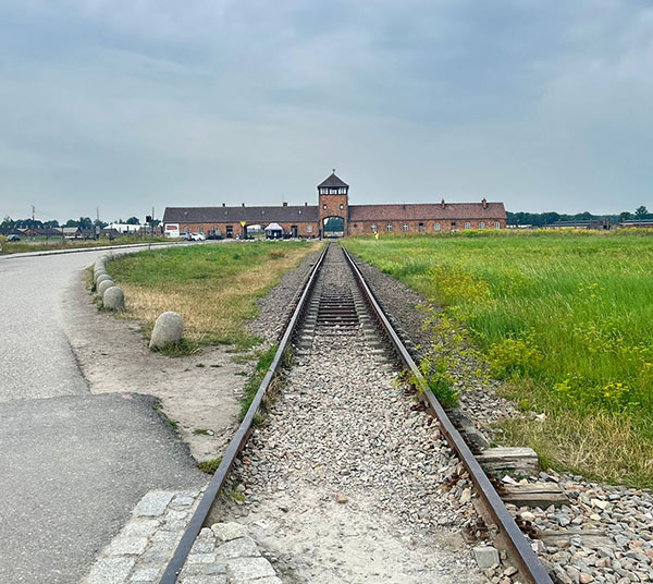 Auschwitz - Tor des ehemaligen Konzentrationslagers