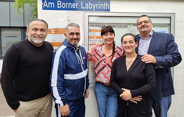 Herr Önder, Giovanni Weiß, Frau Unruh, Chalina Reinhard und Christian Rosenberg beim Sinti-Verei